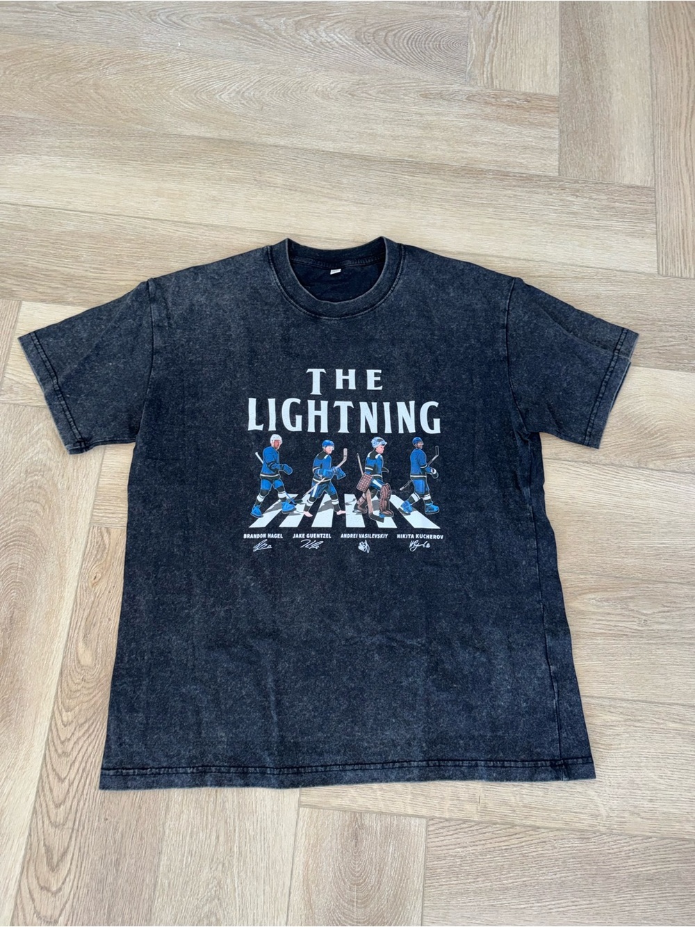 New!  Tampa Bay Lightning Player T- Shirt Medium